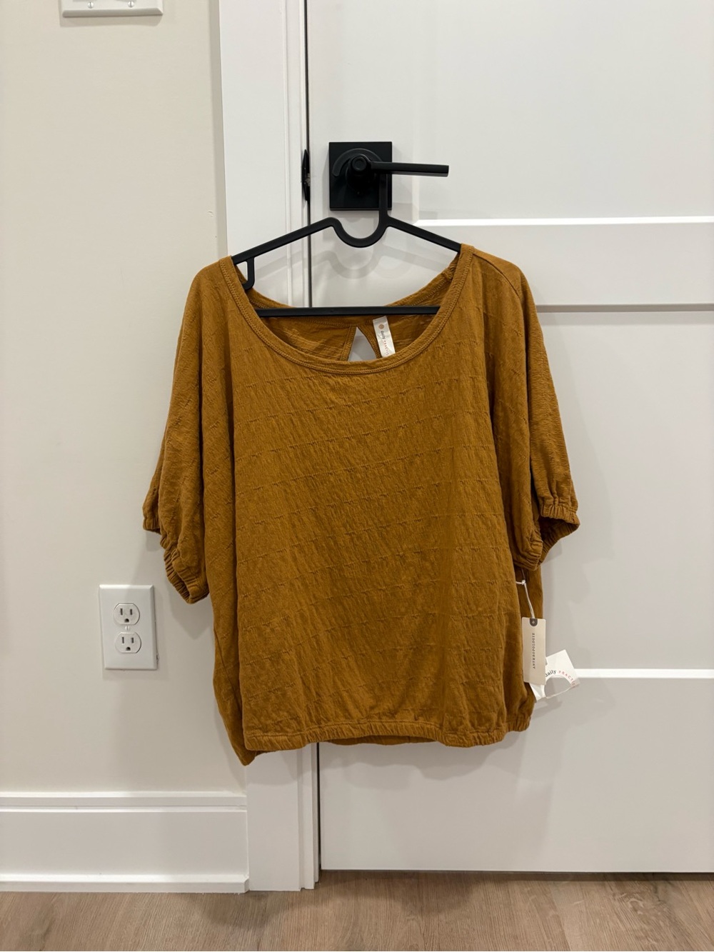 NWT Daily Practice by Anthropologie Puff Sleeve Top Size Medium - Picture 2 of 9